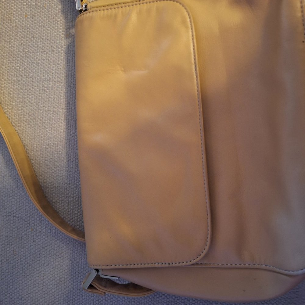Beige leatherette bag